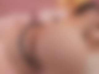 Bellatslatina's Live Sex Cam Show
