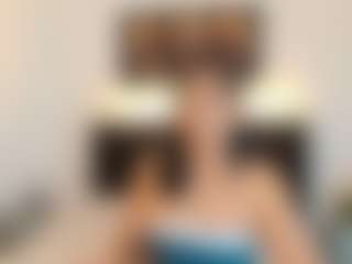 Shanon-mature MILF webcam performer live streaming