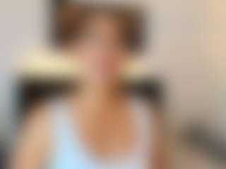 Live cam show with Shanon-mature - Granny on Stripli.com