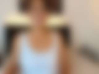 Live cam show with Shanon-mature - Petite on TeamSkeetLive