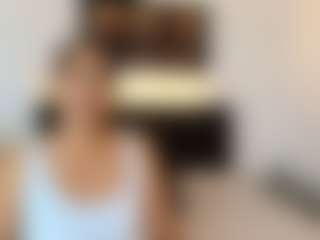 Live cam show with Shanon-mature - Granny on Camsoda