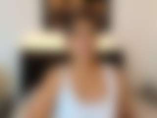 Live cam show with Shanon-mature - Petite on Camming Site