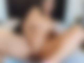 Live cam show with Shanon-mature - Middle Aged on Camming Site