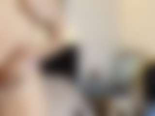 Live cam show with Shanon-mature - Granny on SpunkLive