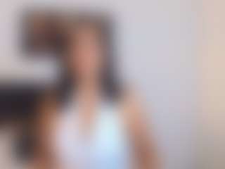 Shanon-mature MILF webcam performer live streaming