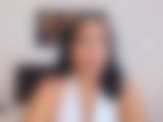 Shanon-mature MILF webcam performer live streaming