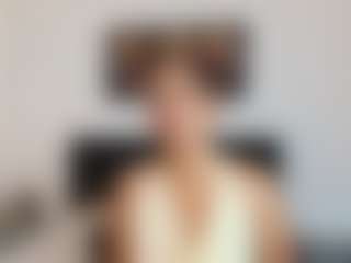 Live cam show with Shanon-mature - Petite on Camiplay Live