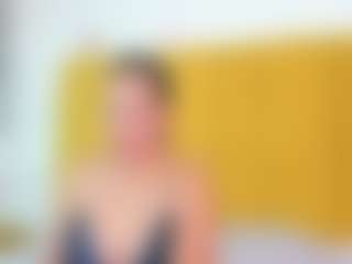 Live cam show with Shanon-mature - Petite MILF on Camsoda