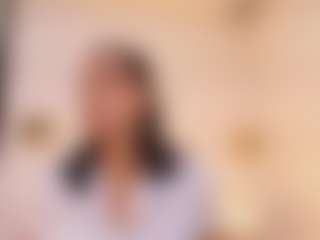 Shanon-mature MILF webcam performer live streaming