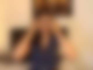 Shanon-mature MILF webcam performer live streaming