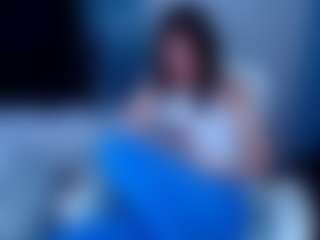 DaniellaTrue1's Live Sex Cam Show