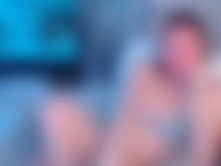DaniellaTrue1's Live Sex Cam Show