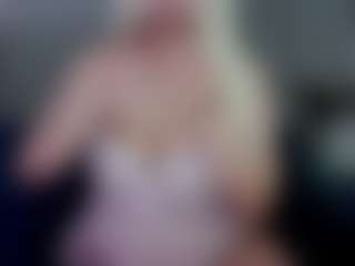 Live cam show with Lia Lumi - Ebony on Fling VIP Chat | netherlands