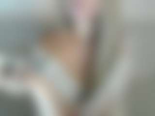 Live cam show with Lia Lumi - Blonde Hair on studioflirtlive.com