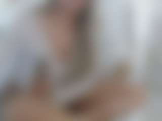 Live cam show with Lia Lumi - Dildo on Fling VIP Chat