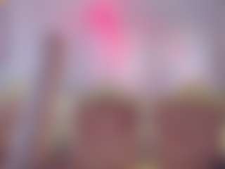 Live cam show with Amy - Living Room on Chatstar
