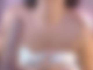 Live cam show with Amy - Big Ass on liverealitysex.com