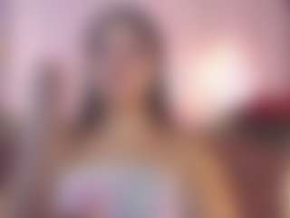 Live cam show with Amy - Living Room on Camsoda