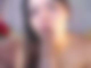 Live cam show with Amy - Living Room on Camsoda