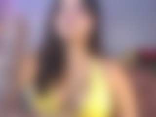 Spettacolo in cam dal vivo con Amy - Threesome su Camsoda