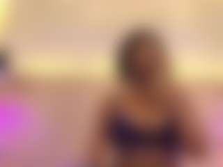 Live cam show with Becky - Average on Camming Site
