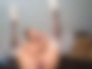 Live cam show with JourniFoxx - Brown Eyes on Camversity