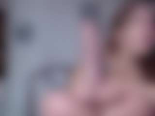 Live cam show with Lilaa-x - Smoking on AdultVida.com
