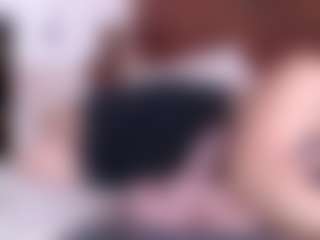 Live cam show with Lilaa-x - Bedroom on Camsoda