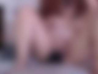 Live cam show with Lilaa-x - Bedroom on Camsoda