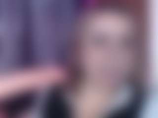 Live cam show with Lilaa-x - Bikini on CamwithHer