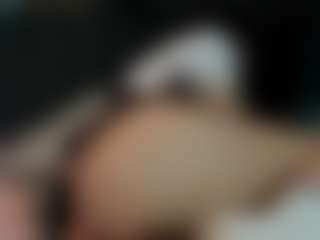 Live cam show with Nicole - Thong on Camming Site