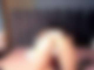 Live cam show with Nicole - Petite on crypto-cams