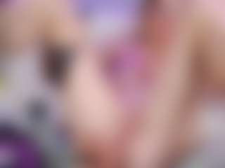 Live cam show with nikitasunrise - Fingering MILF on Stripli.com