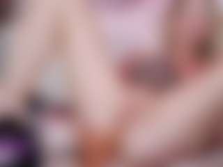 Live cam show with nikitasunrise - Fingering MILF on Camsoda