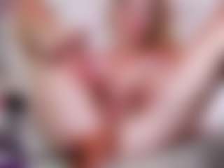 Live cam show with nikitasunrise - Red Hair Squirt on Gym Cam Girls
