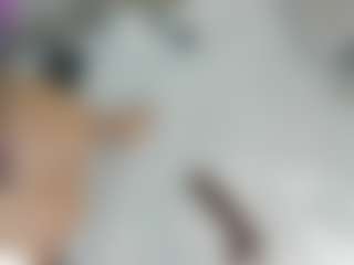 Live cam show with Angie-Roses - Curvy on SpankPalCams