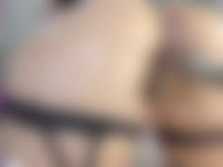 Live cam show with Angie-Roses - Strip Curvy on Camsoda