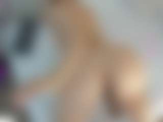 Live cam show with Angie-Roses - BBW on Camsoda