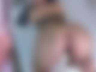 Live cam show with Angie-Roses - BBW Dildo on Dolls Live
