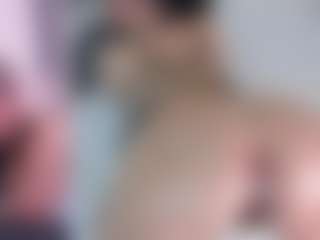 Live cam show with Angie-Roses - Flashing on camwithhim.com