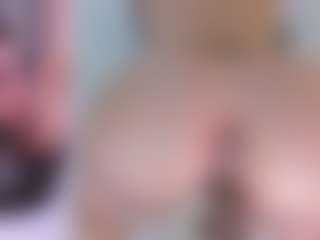 Live cam show with Angie-Roses - Handjob on LiveSexCams6