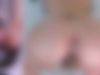 Live cam show with Angie-Roses - Small Tits on LiveSexCams6