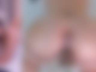 Live cam show with Angie-Roses - Flashing on boobsie.com