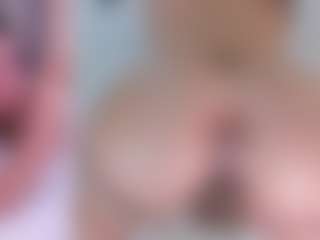 Angie-Roses's Live Sex Cam Show