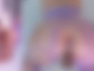 Live cam show with Angie-Roses - Brown Eyes on chickslive.net