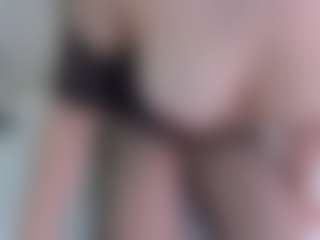 Live cam show with Angie-Roses - Fuck Machine on PervPlay.com