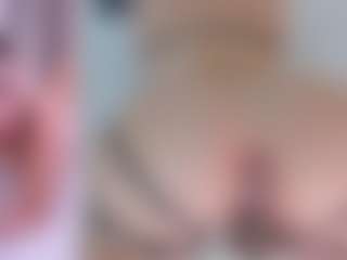 Live cam show with Angie-Roses - Amateur on CamClone