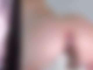 Spettacolo in cam dal vivo con Angie-Roses - Asshole su Camsoda