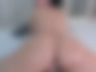 Live cam show with Angie-Roses - Asshole on Camsoda