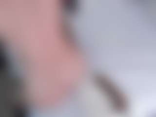 Live cam show with Angie-Roses - Bedroom Latina on Camsoda | colombia